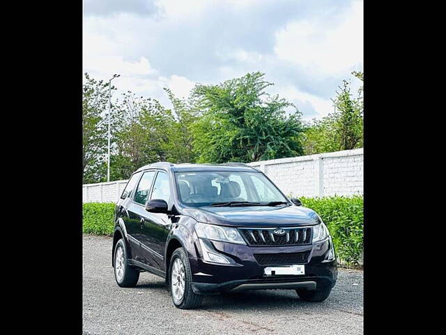 Used Mahindra XUV500 [2015-2018] W10 AWD in Surat