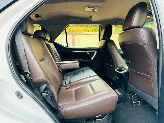 Used Toyota Fortuner [2016-2021] 2.8 4x2 AT [2016-2020] in Vadodara