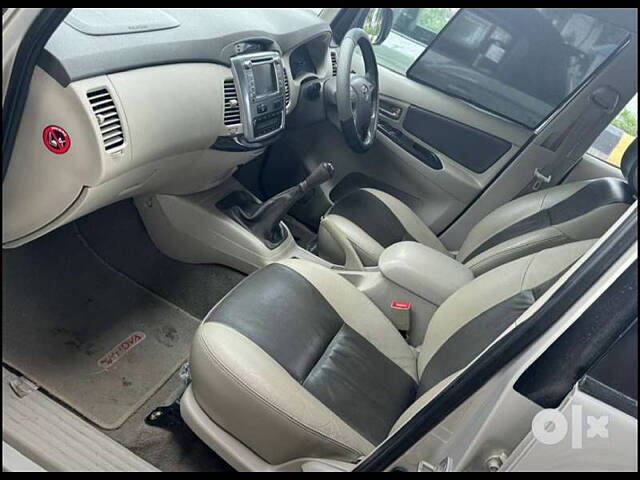 Used Toyota Innova [2013-2014] 2.5 ZX 7 STR BS-IV in Kanpur