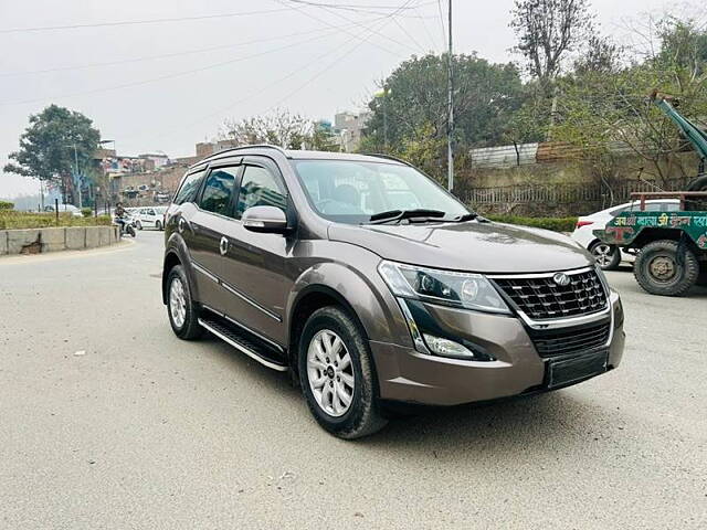 Used Mahindra XUV500 W11 in Delhi