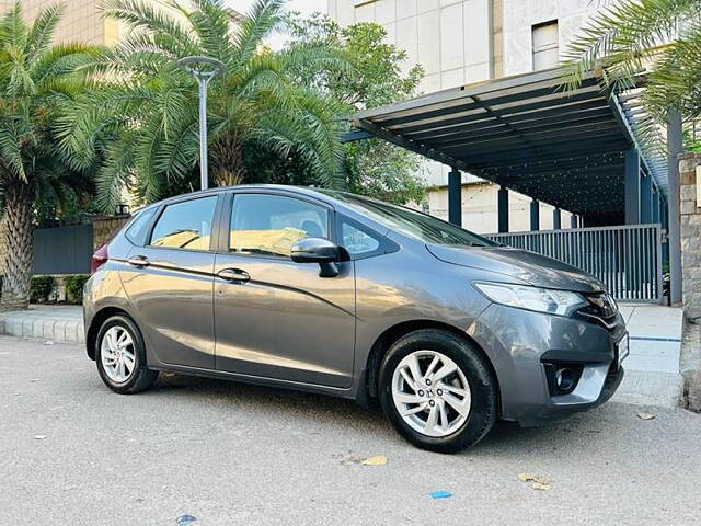 Used Honda Jazz [2015-2018] V Petrol in Delhi