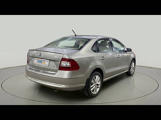 Used Skoda Rapid Style 1.6 MPI AT in Mumbai