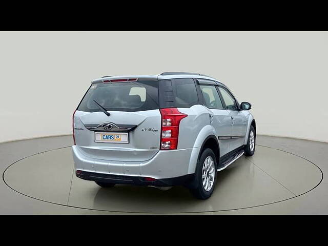 Used Mahindra XUV500 W9 [2018-2020] in Surat