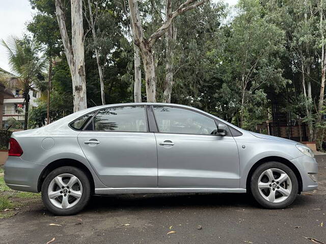 Used Skoda Rapid [2014-2015] 1.5 TDI CR Ambition AT with Alloy Wheels in Pune