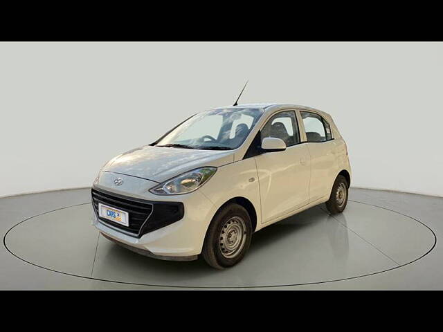 Used Hyundai Santro Magna in Ahmedabad