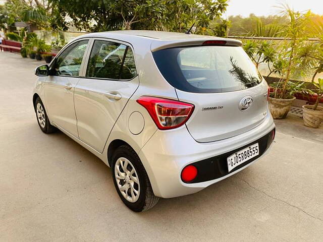 Used Hyundai Grand i10 Sportz (O) 1.2 Kappa VTVT [2017-2018] in Ahmedabad