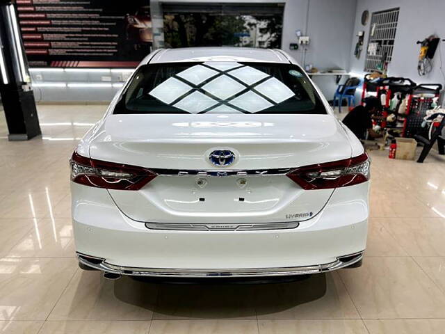 Used Toyota Camry Hybrid in Chennai