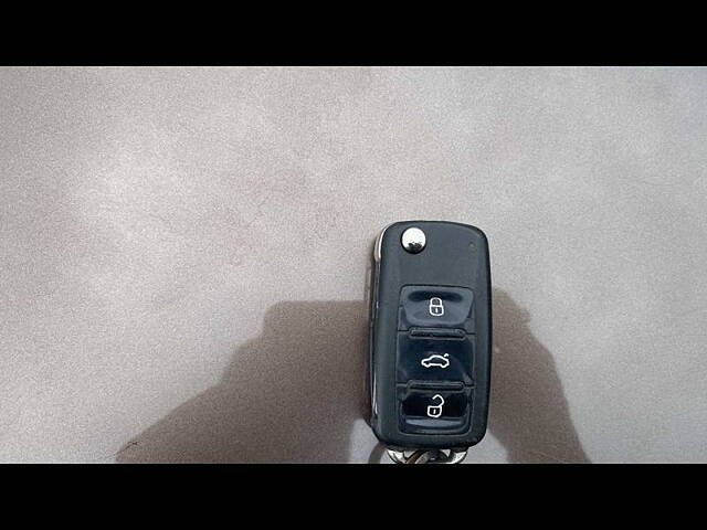 Used Skoda Rapid Style 1.6 MPI in Pune