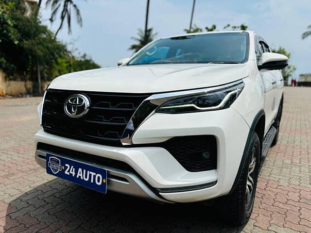 Used Toyota Fortuner 4X2 AT 2.8 Diesel in Mumbai