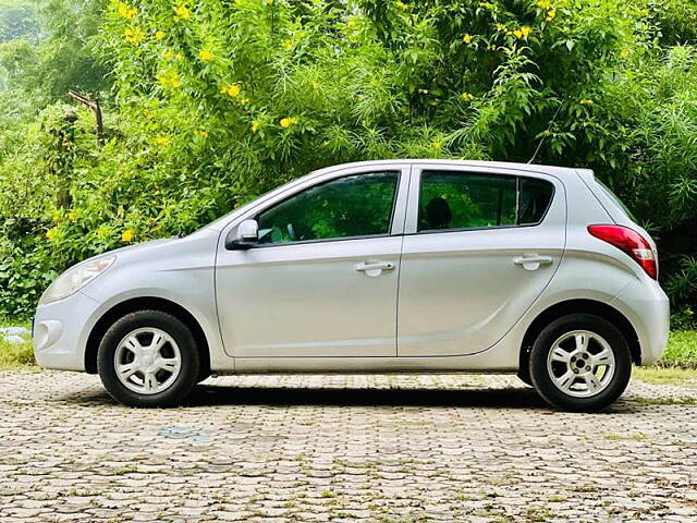 Used Hyundai i20 [2010-2012] Sportz 1.2 BS-IV in Ahmedabad