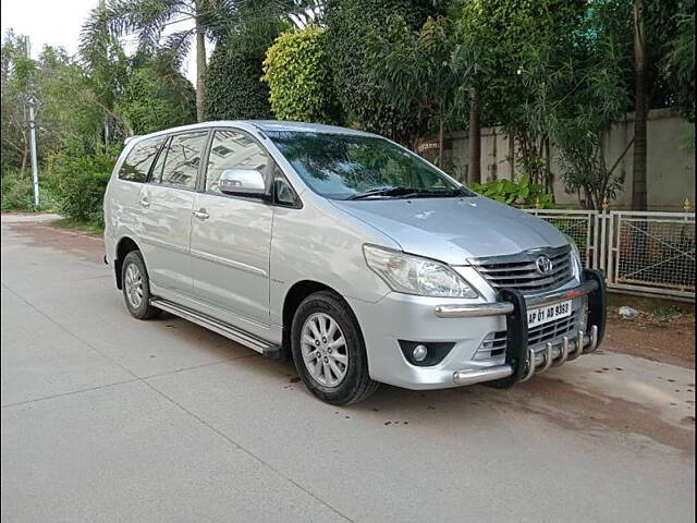 Used 2012 Toyota Innova in Hyderabad