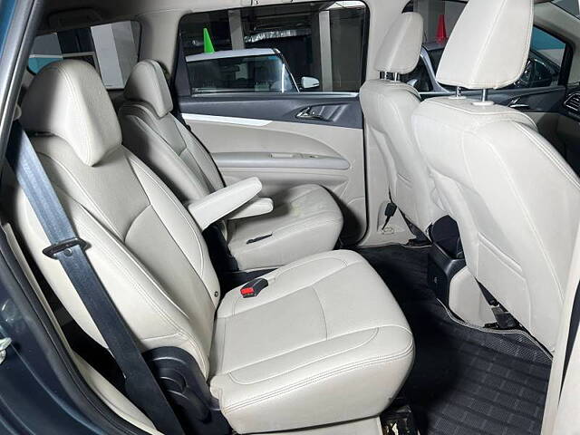 Used Mahindra Marazzo [2018-2020] M8 7 STR in Mumbai