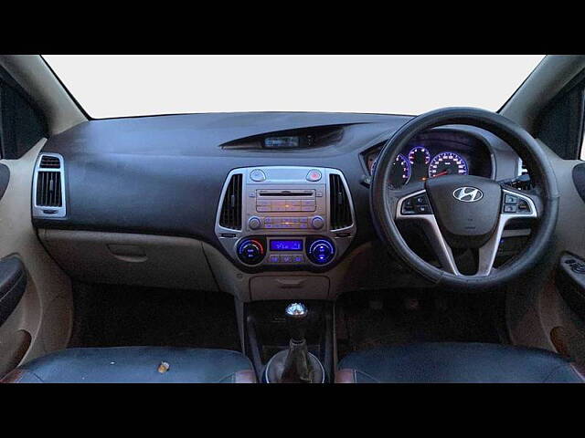 Used Hyundai i20 [2010-2012] Sportz 1.2 BS-IV in Ahmedabad