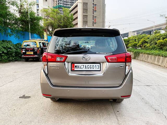 Used Toyota Innova Crysta [2016-2020] 2.4 V Diesel in Mumbai