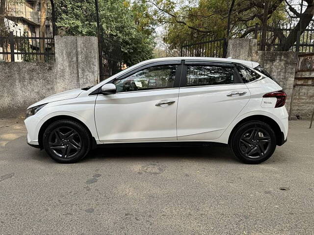 Used Hyundai i20 [2020-2023] Sportz 1.2 MT [2020-2023] in Delhi