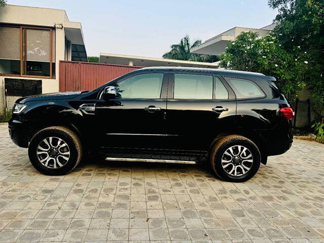 Used Ford Endeavour [2016-2019] Titanium 3.2 4x4 AT in Ahmedabad