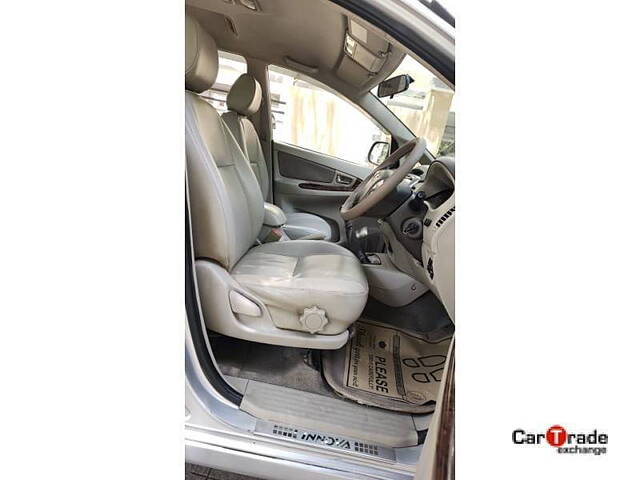 Used Toyota Innova [2009-2012] 2.5 VX 8 STR BS-IV in Hyderabad