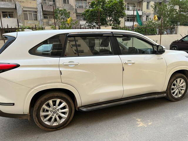 Used Toyota Innova Hycross VX (O) Hybrid 7 STR in Delhi