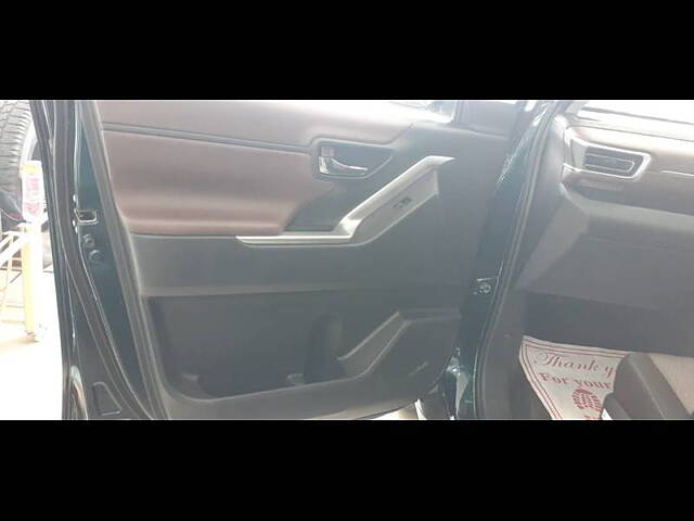 Used Toyota Innova Hycross VX (O) Hybrid 7 STR in Ahmedabad