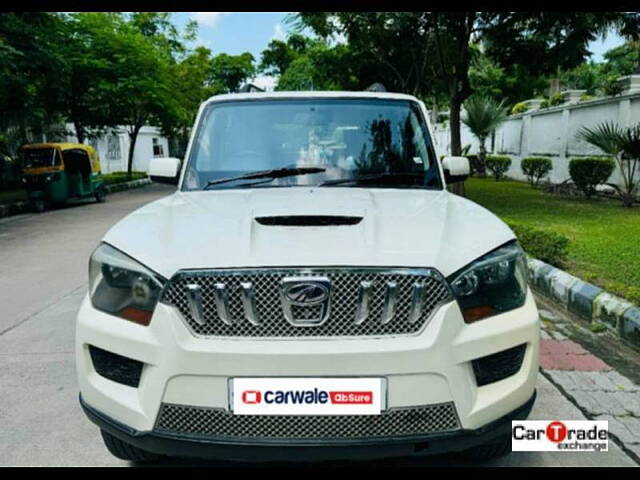 Used 2015 Mahindra Scorpio in Lucknow