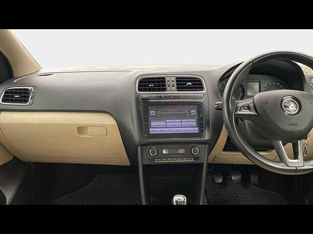 Used Skoda Rapid Style 1.6 MPI in Pune