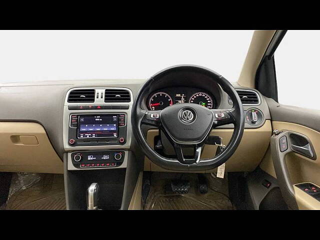 Used Volkswagen Vento [2015-2019] Highline Plus 1.2 (P) AT 16 Alloy in Delhi