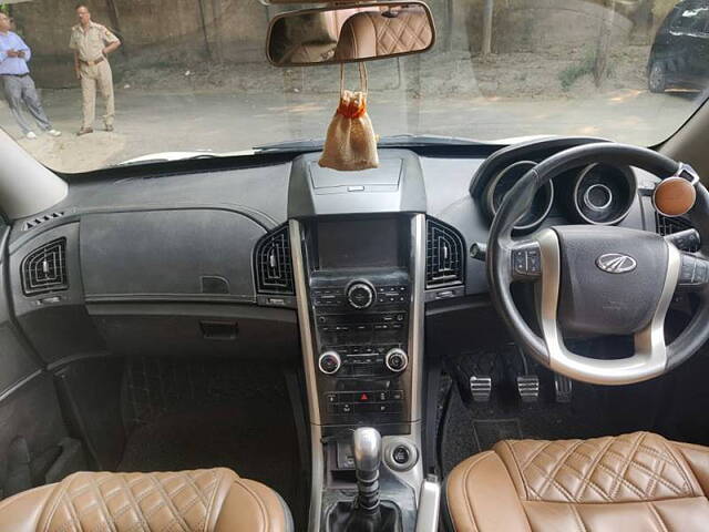 Used Mahindra XUV500 W11 in Delhi