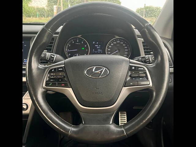 Used Hyundai Elantra SX (O) 2.0 AT in Ahmedabad