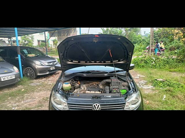 Used Volkswagen Polo [2012-2014] Comfortline 1.2L (P) in Kolkata