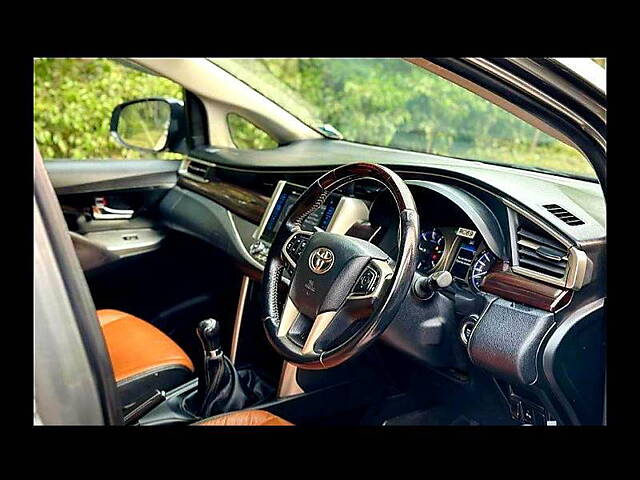 Used Toyota Innova Crysta [2016-2020] 2.4 VX 7 STR [2016-2020] in Agra