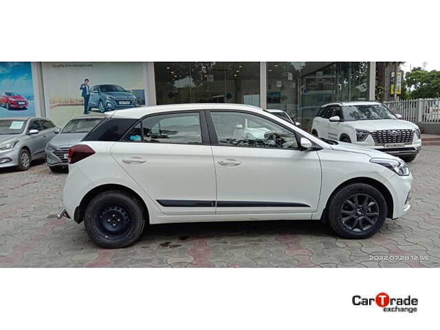 Used Hyundai i20 [2020-2023] Sportz 1.2 MT [2020-2023] in Lucknow