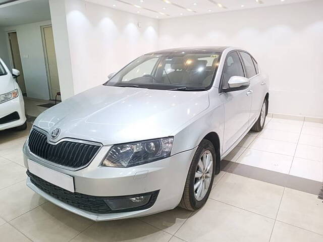 Used 2013 Skoda Octavia in Bangalore