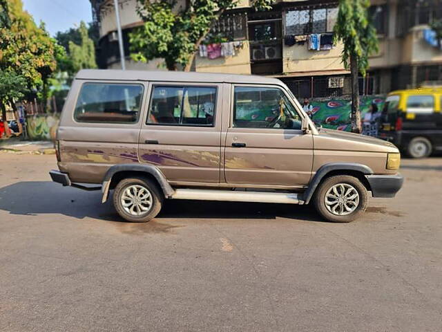 Used Toyota Qualis [2002-2004] GS G1 in Mumbai