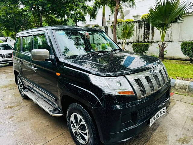 Used Mahindra TUV300 [2015-2019] T4 Plus in Lucknow