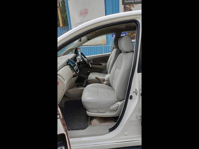 Used Toyota Innova [2013-2014] 2.5 VX 8 STR BS-IV in Mumbai