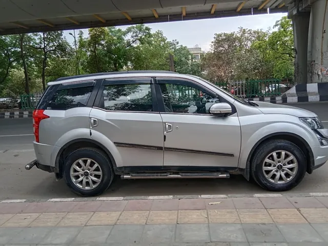 Used 2017 Mahindra XUV500 in Delhi
