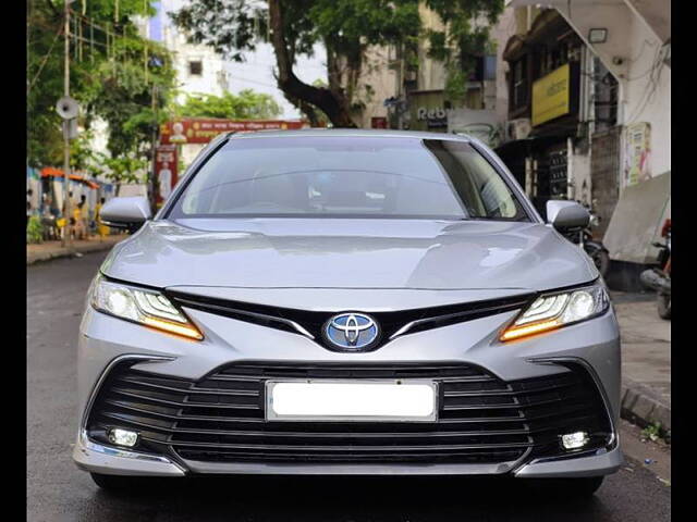 Used Toyota Camry Hybrid in Kolkata