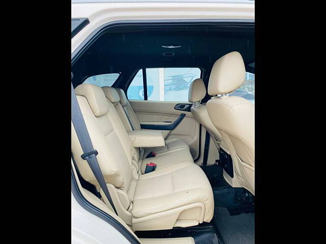 Used Ford Endeavour [2016-2019] Titanium 2.2 4x2 AT [2016-2018] in Ahmedabad