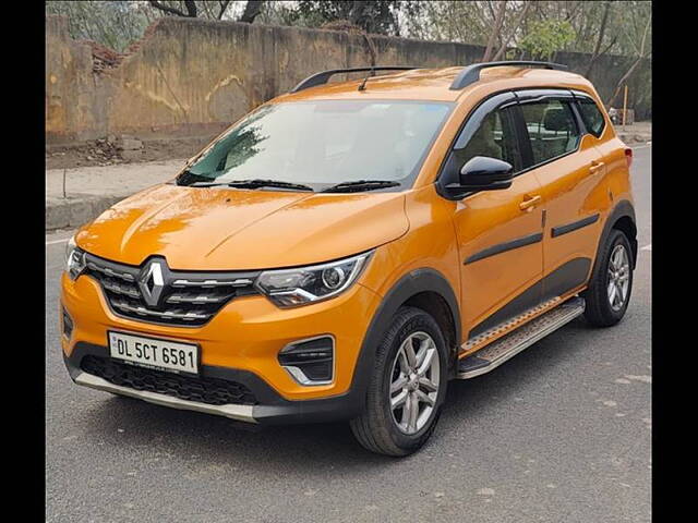 Used 2022 Renault Triber in Delhi
