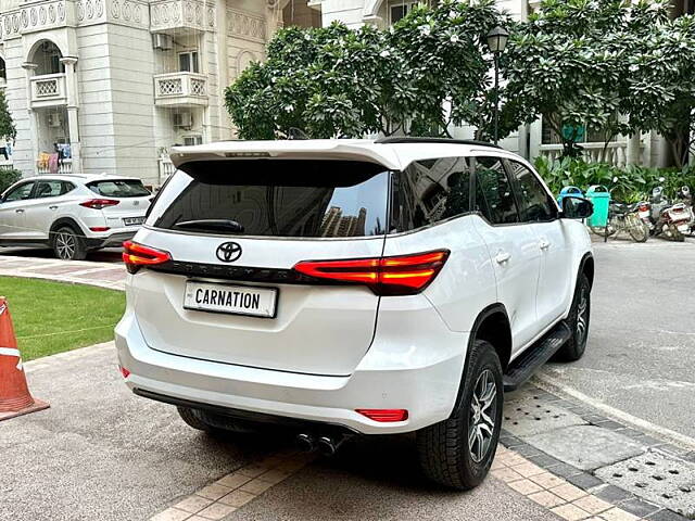 Used Toyota Fortuner 4X2 AT 2.8 Diesel in Delhi