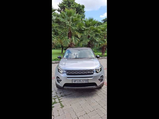 Used 2019 Land Rover Discovery in Lucknow