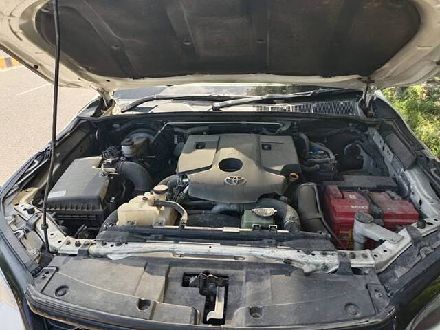 Used Toyota Fortuner Legender 2.8 4X2 AT in Delhi