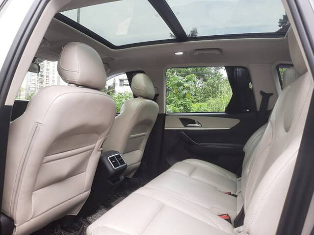 Used Mahindra XUV700 AX 7 Diesel  AT Luxury Pack 7 STR [2021] in Mumbai