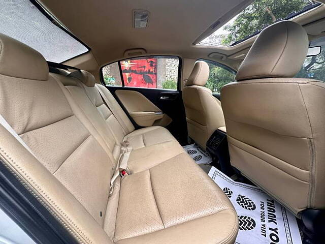 Used Honda City 4th Generation VX CVT Petrol [2017-2019] in Mumbai