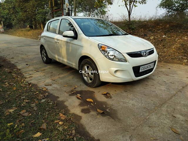 Used Hyundai i20 [2010-2012] Sportz 1.4 CRDI in Raipur