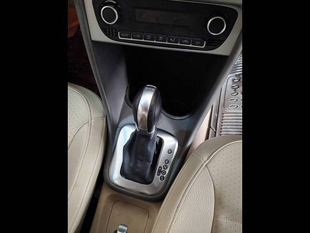 Used Volkswagen Vento [2015-2019] Highline Plus 1.2 (P) AT 16 Alloy in Mumbai