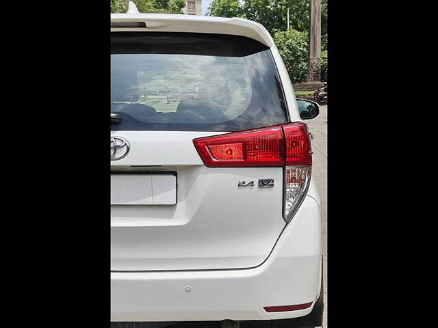 Used Toyota Innova Crysta [2016-2020] 2.4 V Diesel in Mumbai