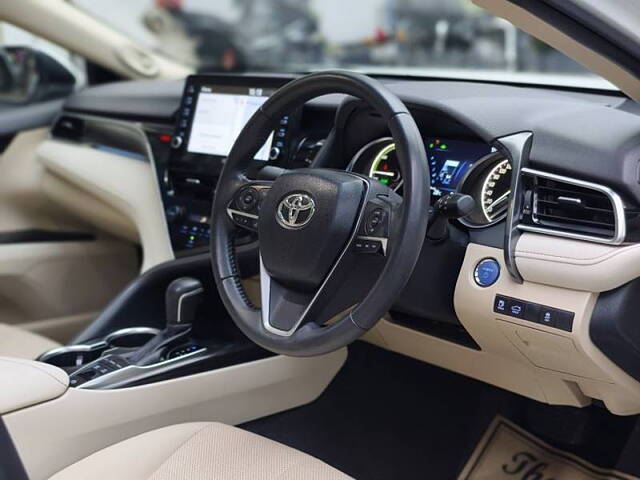 Used Toyota Camry Hybrid in Kolkata