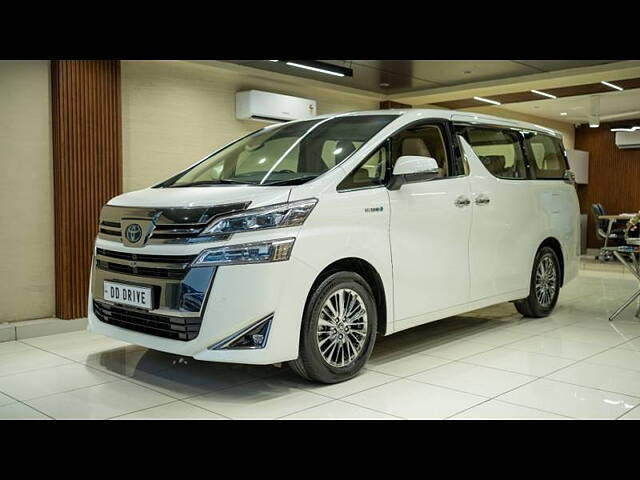 Used Toyota Vellfire VIP – Executive Lounge in Delhi