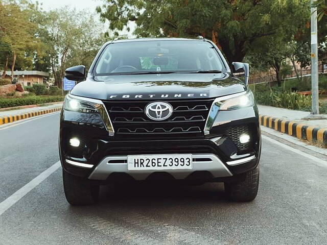 Used Toyota Fortuner 4X2 AT 2.8 Diesel in Delhi